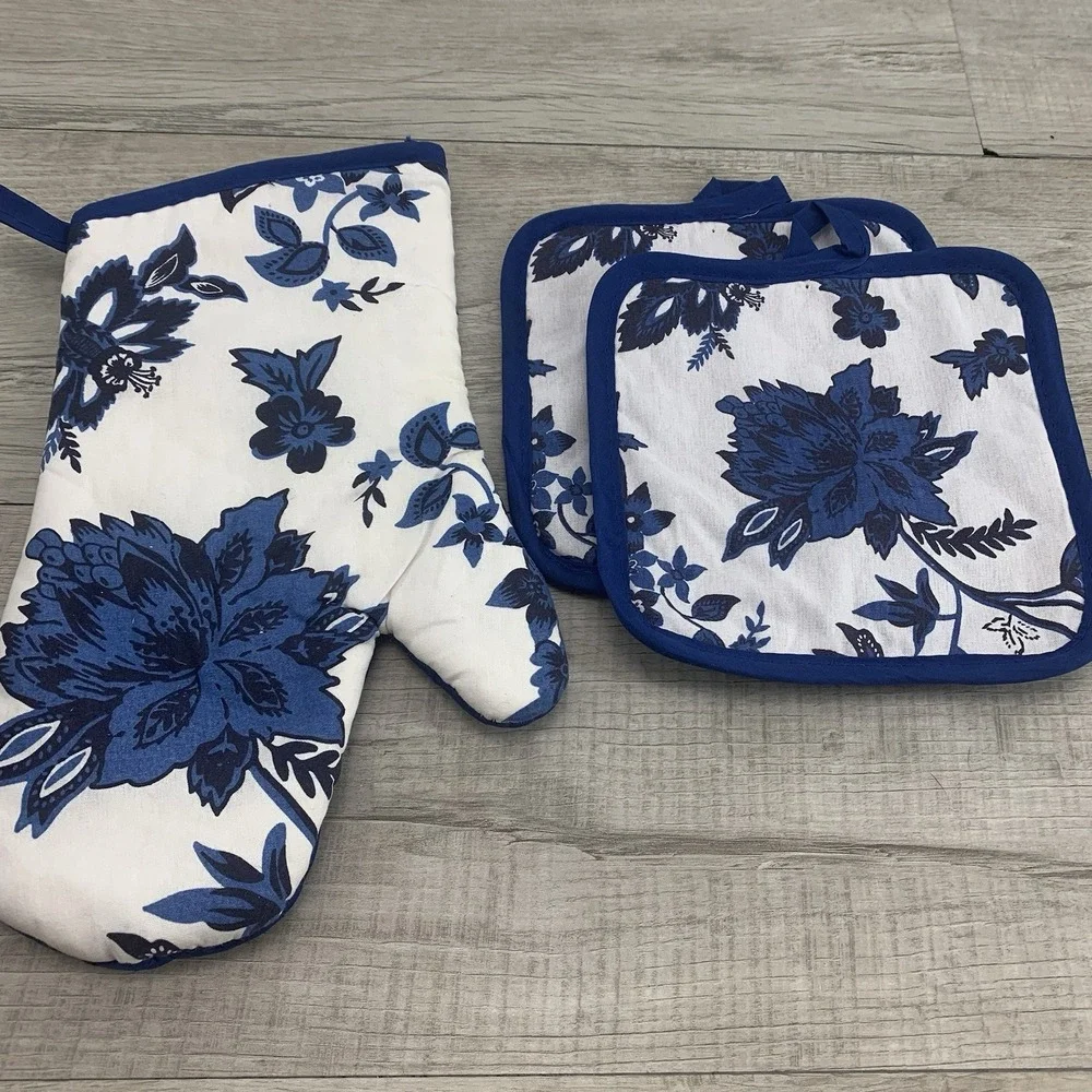 3 PIECE SET Blue Floral Flower JACOBEAN Kitchen Oven Mitt 2 Pot‎ Holders